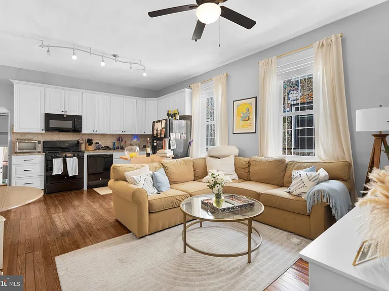 508 Bainbridge St #2 — Photo 5