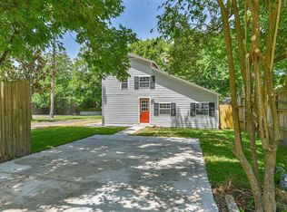 4747 3rd St, Bacliff, TX 77518