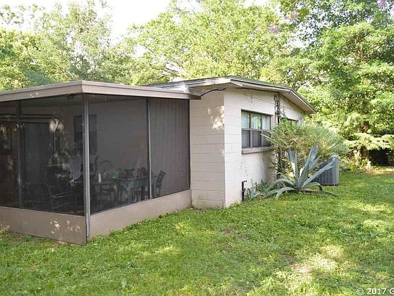 4th image of 1011 NE 20th Pl