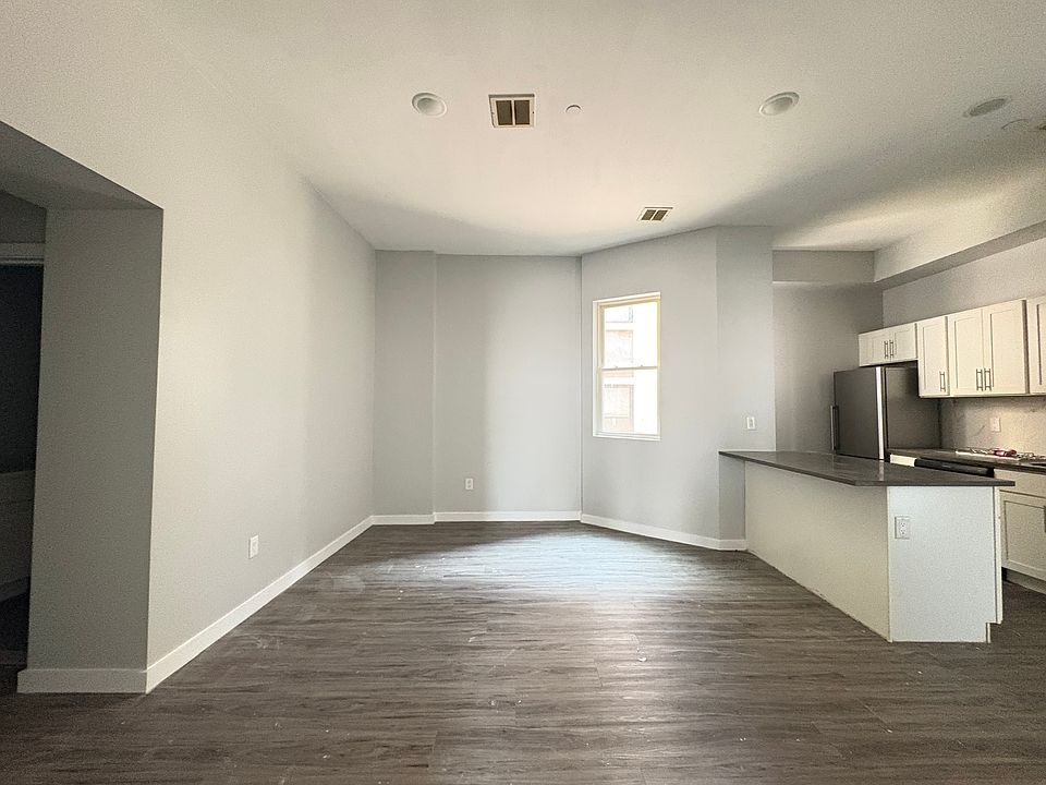 2nd image of 98 Clinton Ave #200B