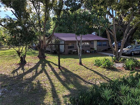 3rd image of 15220 Mallory Ln