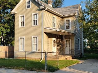 21 W Jefferson St, Paulsboro, NJ