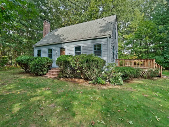 215 Bay State Cir, Hanson, MA 02341
