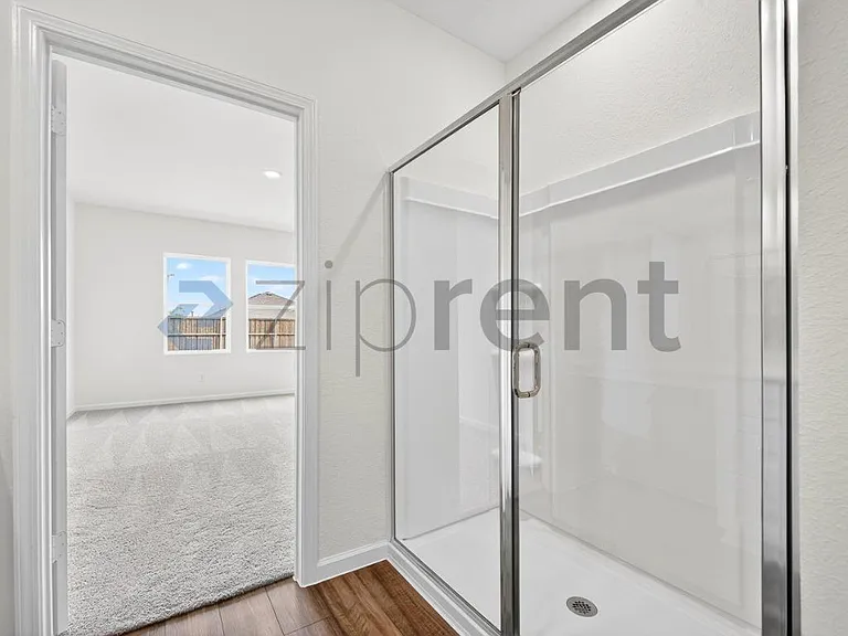 1317 Kennedy Rd — Photo 16