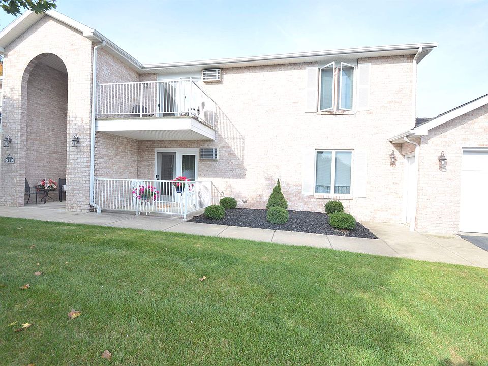 1st image of 849 Auburn Hills Dr Unit 2
