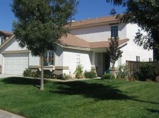 1422 Hummingbird Way, Hemet, CA 92545