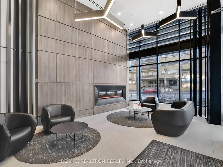 2525 Bathurst St #310 — Photo 6