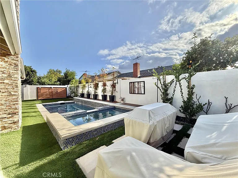18413 Winslow Pl — Photo 4