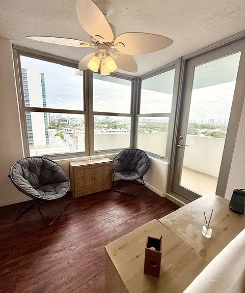 2899 Collins Ave #1114 — Photo 12