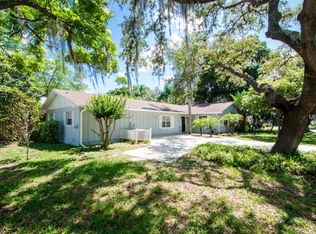 515 Woodcrest Rd, Brandon, FL 33511