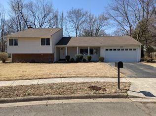 8811 Sweet Gum Pl, Springfield, VA 22153