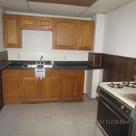 2nd image of 1312 2nd Ave
