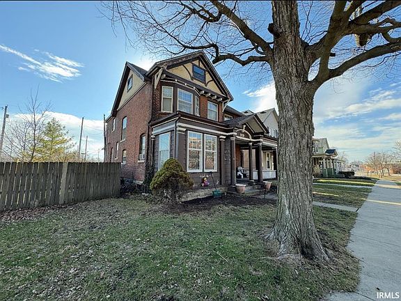2nd image of 919 Parkview Ave