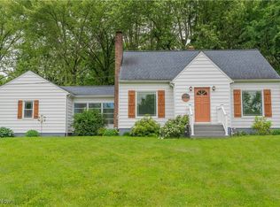 5728 Dailey Rd, Akron, OH 44319