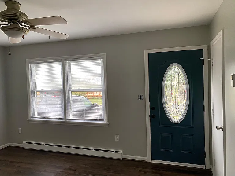 134 Park Blvd — Photo 2