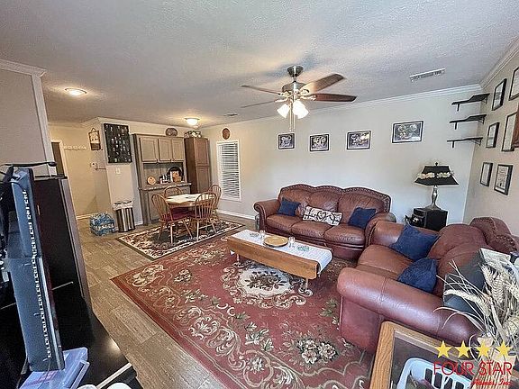 4th image of 431 Greenwood Ln