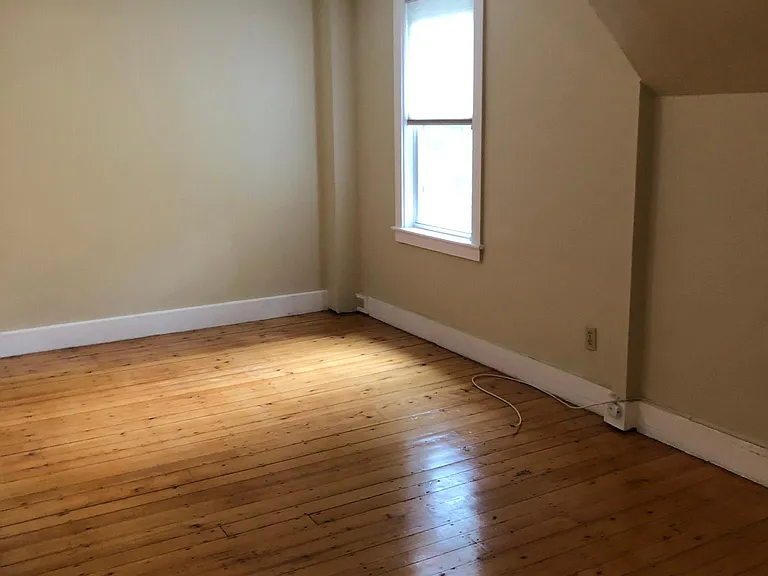 21 Lexington St #1 — Photo 3