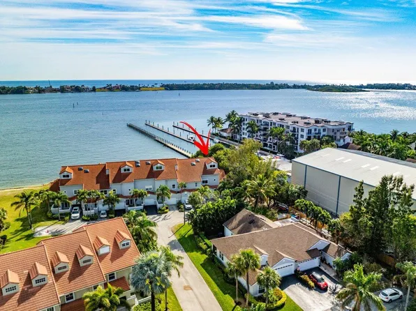 31 S Lakeshore Drive, Hypoluxo, FL 33462