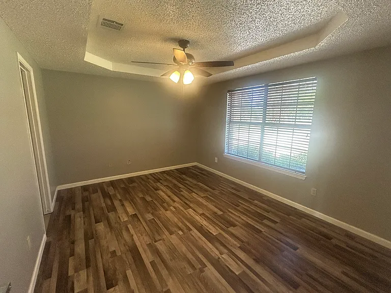 339 S Pleasant Hill Rd — Photo 13