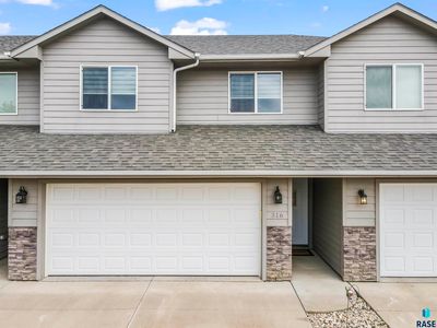 316 Macey Ave, Harrisburg, SD, 57032