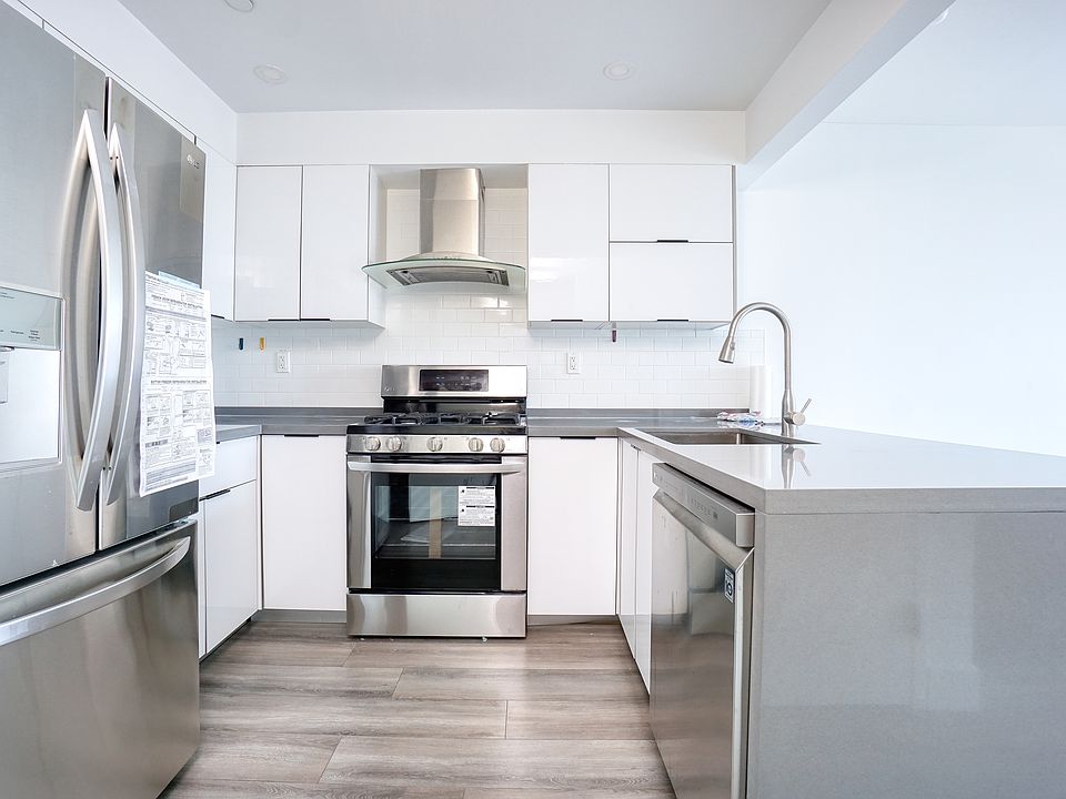 1st image of 4001 New Utrecht Ave APT 6I