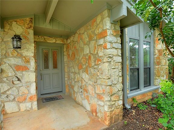 3rd image of 11518 Antigua Dr