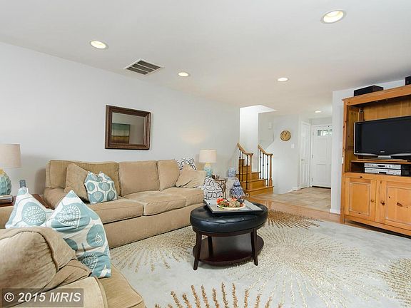 4th image of 4008 Robertson Blvd