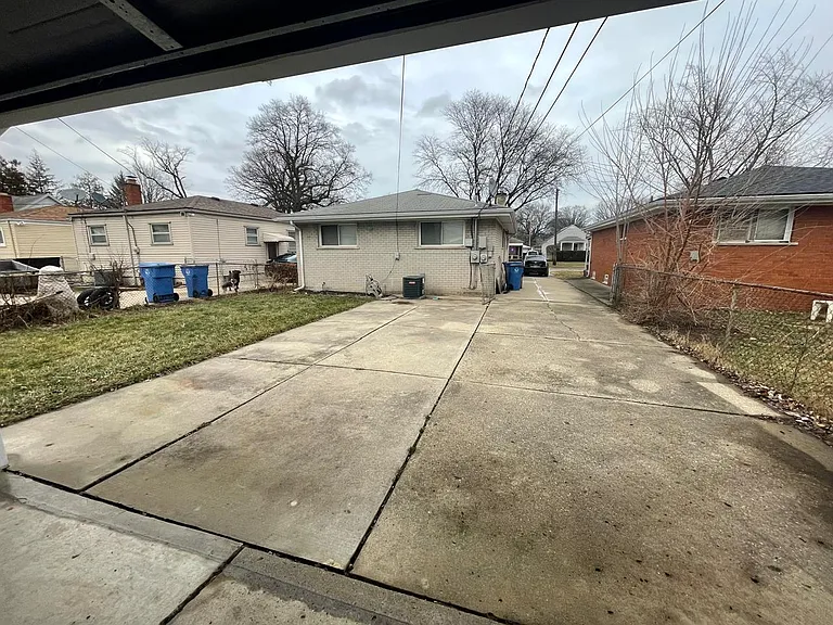 4154 Campbell St — Photo 11