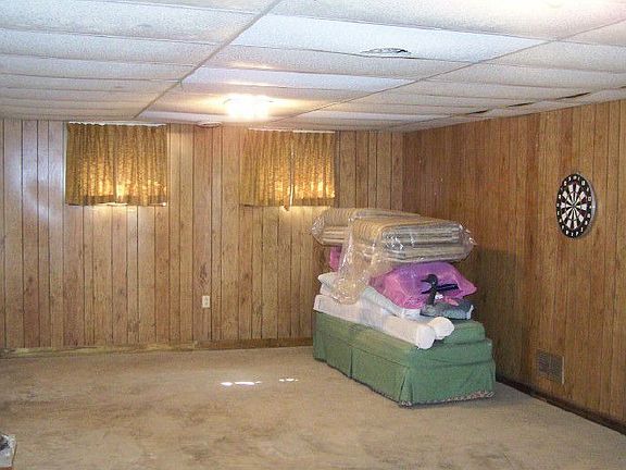 gameroom in basement