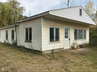 11351 E Mannsiding Rd, Gladwin, MI 48624