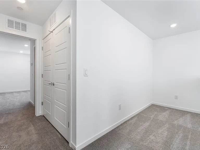 2112 Abraham Ave — Photo 7