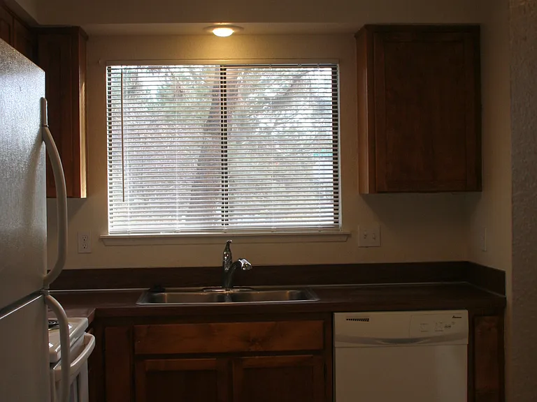 1777 NE Tucson Way — Photo 11