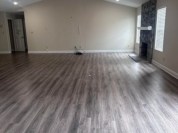 3rd image of 2785 Sowell Rd