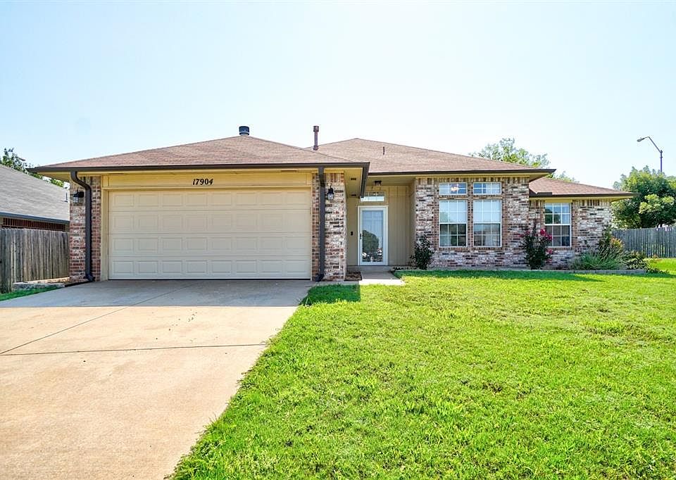 1st image of 17904 Scarlet Oak Ln