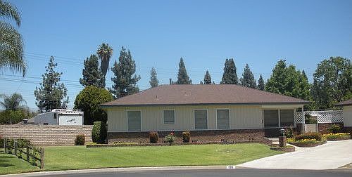 1st image of 128 S Iris Ave