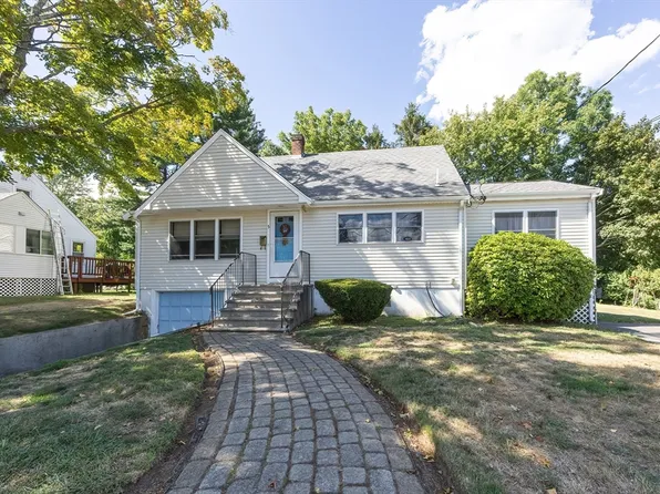 5 Walker Ave, Milford, MA 01757