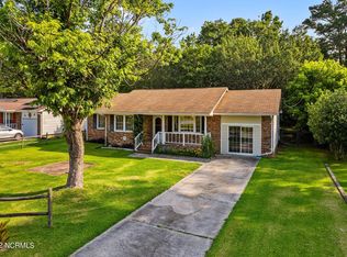 701 Lakewood Dr, Jacksonville, NC 28546