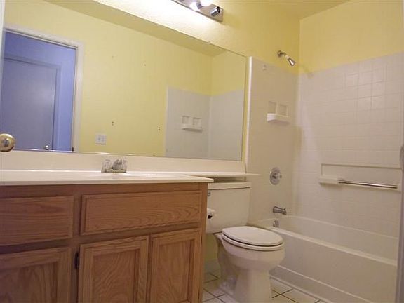 5th image of 3621 Eagle Crest Cir