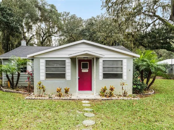 2711 Gregory Rd, Leesburg, FL 34748