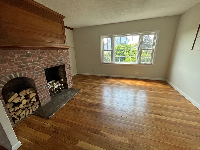 56 Comins Rd — Photo 9