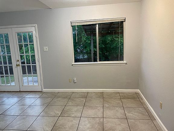 4th image of 8303 Gallatin Dr