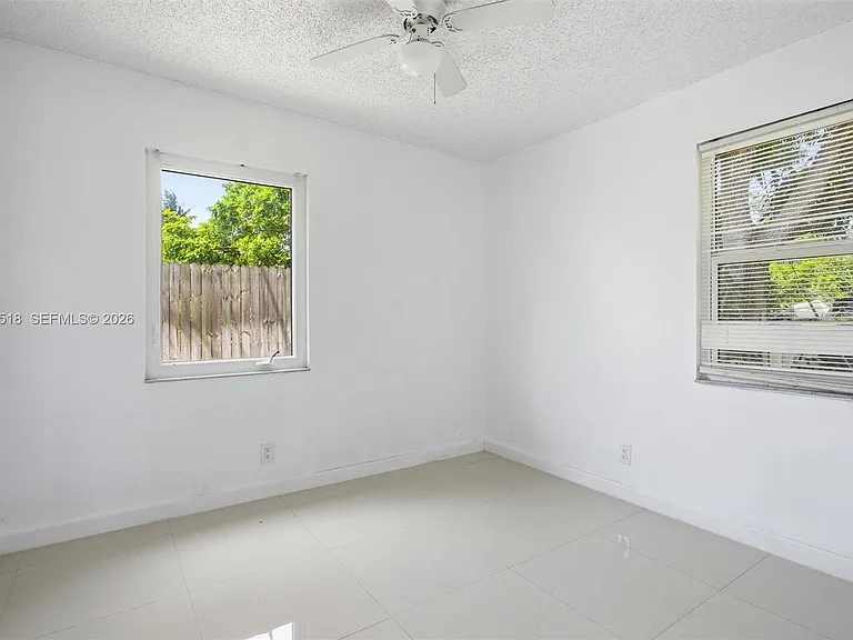7434 Thatcher Ave — Photo 12