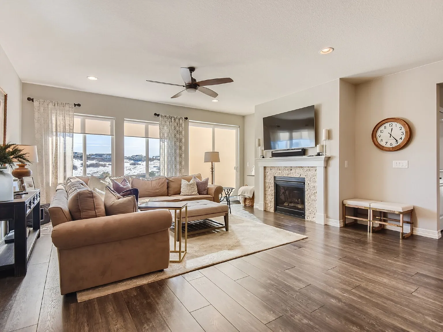 6 bed, 4.0 bath, 3718 sqft, $4,000 — Photo 3