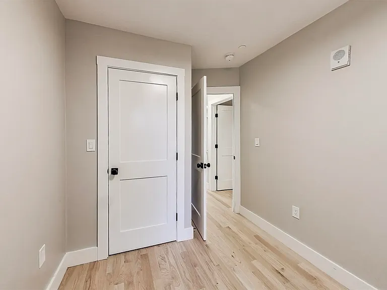 37 Delle Ave #4 — Photo 6