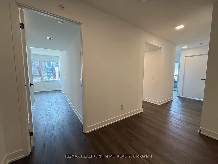 609 Sherbourne St #1104 — Photo 20