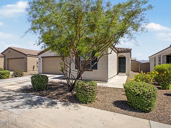 3rd image of 8415 W ALBENIZ Place