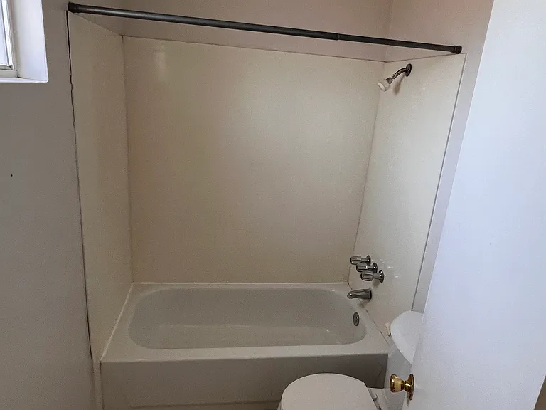4430 N 8th Ave #8 — Photo 15