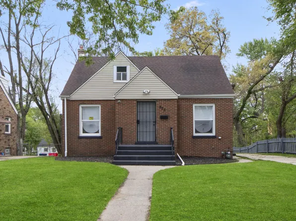 825 E 43rd Pl, Gary, IN 46409