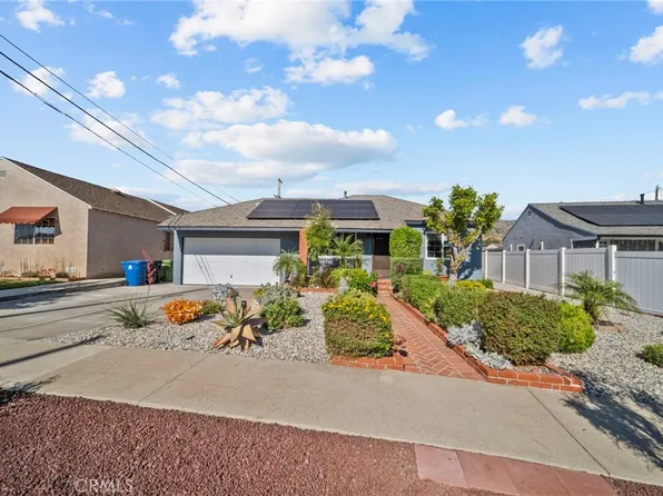 10111 Elkwood St, Sun Valley, CA 91352