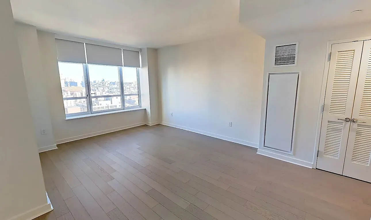 45 Hoyt Street — Photo 3